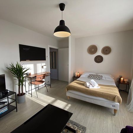 Grand Studio Calme Avec Balcon & Parking Gratuit Тур Екстер'єр фото